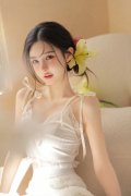 称「穿行山林需好